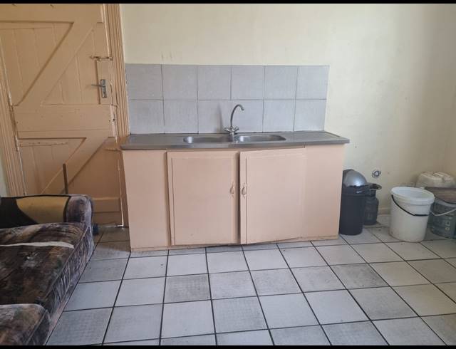 3 BEDROOM HOUSE FOR SALE IN UITENHAGE CENTRAL